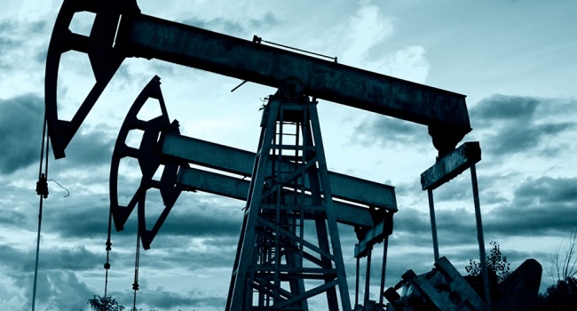 Цены на нефть могут резко упасть - аналитик Цены на нефть могут резко упасть - аналитик