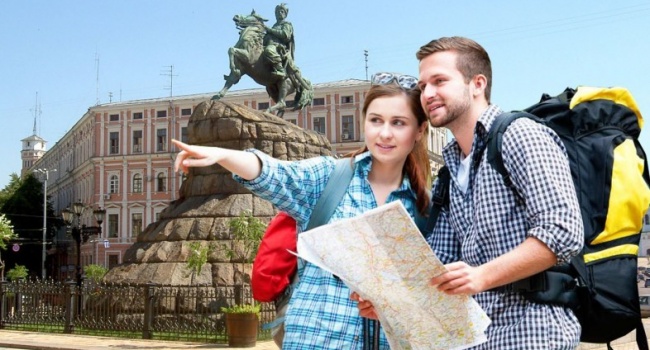 Киев заработал 19 миллионов гривен за счет туристического сбора