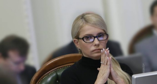 Блогер: Тимошенко на крови хочет сделать себе президентскую компанию