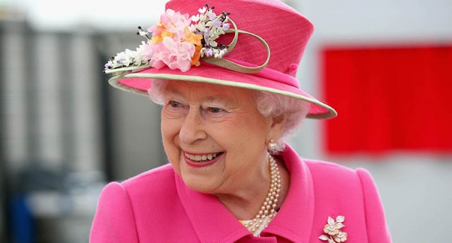 Королева Британии помиловала 49 тысяч геев посмертно