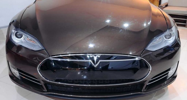 Обзор автомобиля Tesla Model S