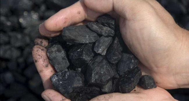 Эксперт: России очень выгодна блокада поставок угля с Донбасса