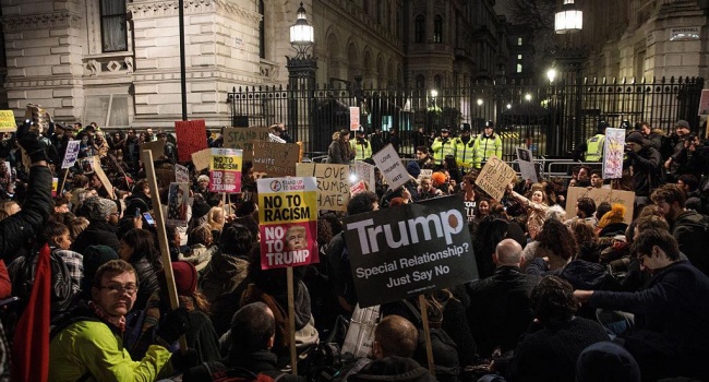 В Лондоні зібрались мітинги проти Трампа