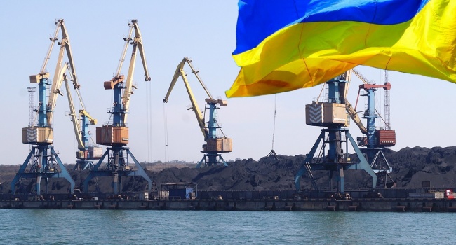 В украинских портах снижается грузопоток
