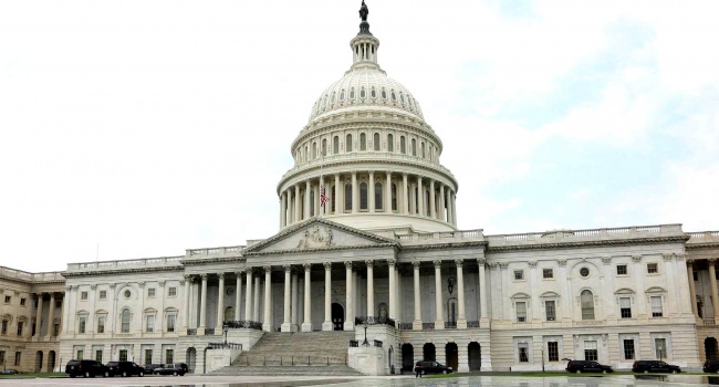 До конгресу США внесли на розгляд законопроект, який ускладнить відміну санкцій для РФ До конгресу США внесли на розгляд законопроект, який ускладнить відміну санкцій для РФ