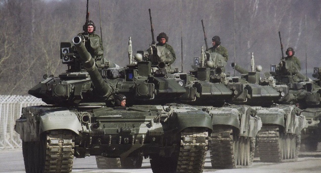 В «ДНР» зашли несколько колонн военных и тяжелого вооружения из России
