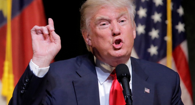 Трамп перепише свій найскандальніший указ Трамп перепише свій найскандальніший указ