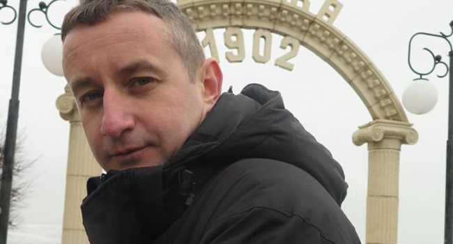 Дипломат: уезжая в Беларусь или в Россию, вы засовываете голову в пасть льва, помните, что вам ее могут откусить Дипломат: уезжая в Беларусь или в Россию, вы засовываете голову в пасть льва, помните, что вам ее могут откусить