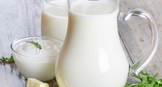 В Украине начали снижаться цены на молоко