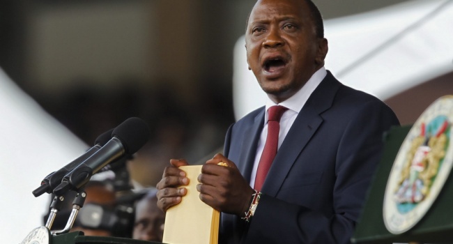 Хит YouTube: танцующий президент Кении насмешил избирателей