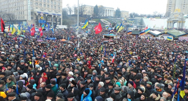 В Києві збирають віче В Києві збирають віче