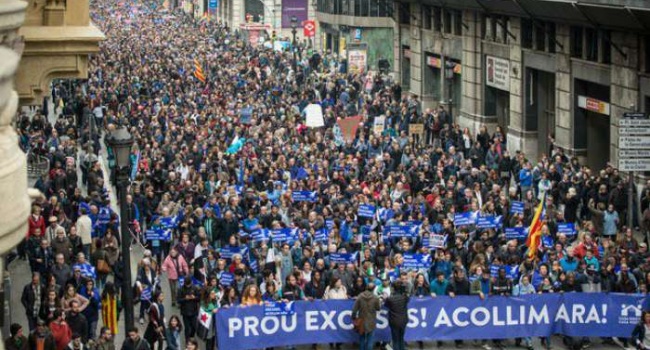 В Испании состоялись многочисленные митинги в поддержку беженцев