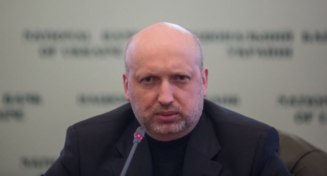 Росія готується до великої війни – Турчинов