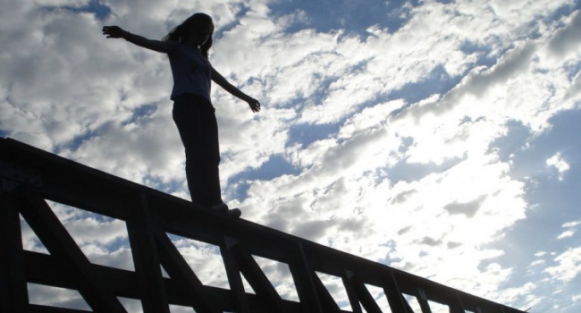 Боротьба з «групами смерті» триває – поліції вдалось врятувати ще двох дітей