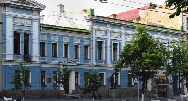Столичний Музей російського мистецтва перейменовано Столичний Музей російського мистецтва перейменовано