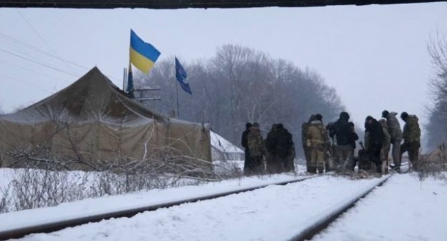 На Луганщині в учасників блокади знайшли вибухівку 