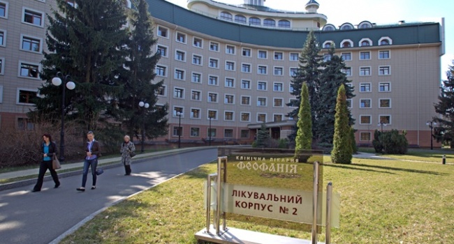 Дипломат: Феофанию нужно преобразовать в своеобразный Охматдет для взрослых Дипломат: Феофанию нужно преобразовать в своеобразный Охматдет для взрослых