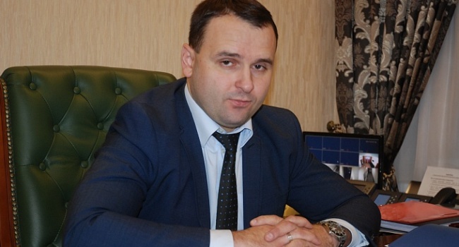 Людина Насірова подала у відставку 