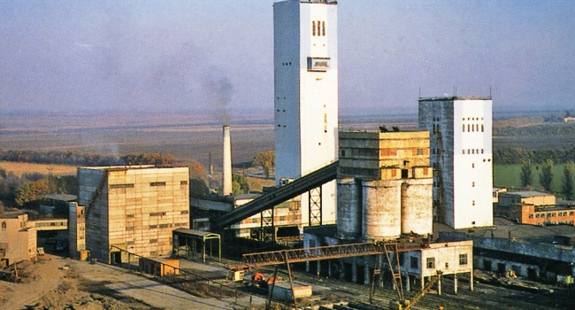 У Донецькій області призупинено роботу усіх шахт Ахметова 