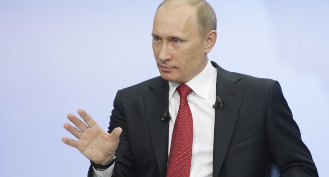 В РФ пояснили, яким чином Путіна підставили з Кримом 