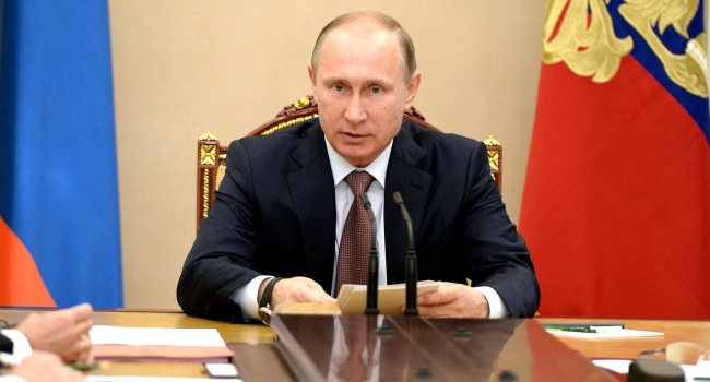 У Путина случился конфуз во время выступления