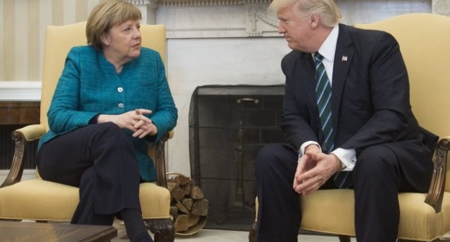 В Росії з медичної точки зору пояснили відмову Трампа потиснути руку Меркель В Росії з медичної точки зору пояснили відмову Трампа потиснути руку Меркель