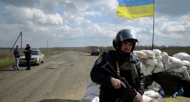 Політолог попередив про серйозні наслідки блокади Донбасу 