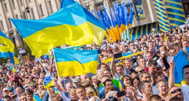 Журналіст: Україна кісткою в горлі стоїть тим для кого вона занадто Україна і тим для кого вона недостатньо Україна