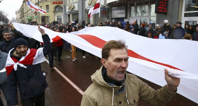 Перед началом акций в Беларуси оппозиционных лидеров покидали за решетку, – журналист