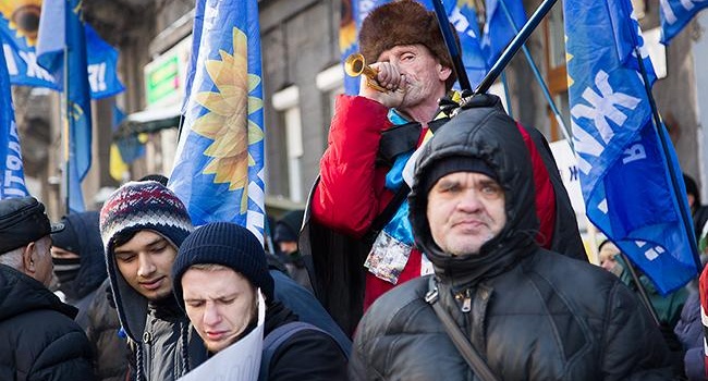 Блогер: просчитались кремлевские, закончился февраль –  депрессивный месяц в году и накал страстей идет на спад