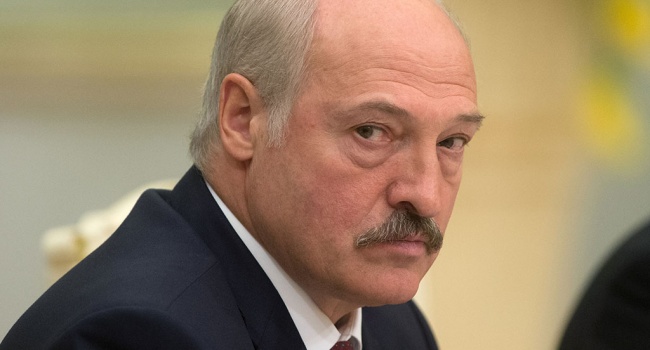 Дипломат: Лукашенко не сможет остановить масштабное вторжение в Украину
