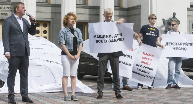 Аналитик: благодаря Е-декларированию сети российских агентов влияния будут разоблачены