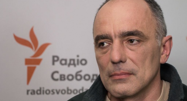 Волонтер: для президента України найбільш прийнятним є суд, яким він може керувати сам 