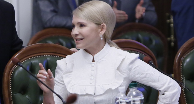 Хтось зупинить цю пані? Тимошенко в Раді знову влаштувала брехливий спектакль із захисту фермерів