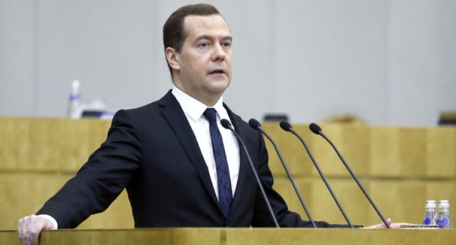 Медведев рассказал, зачем Россия напала на Украину – им нужны люди