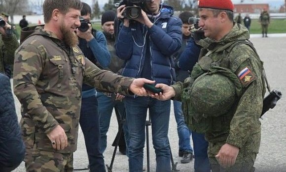 До Сирії відправили чеченський військовий батальйон 