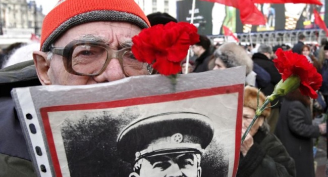 Журналист: победа Гитлера для Украины была бы меньшим злом, чем победа Сталина