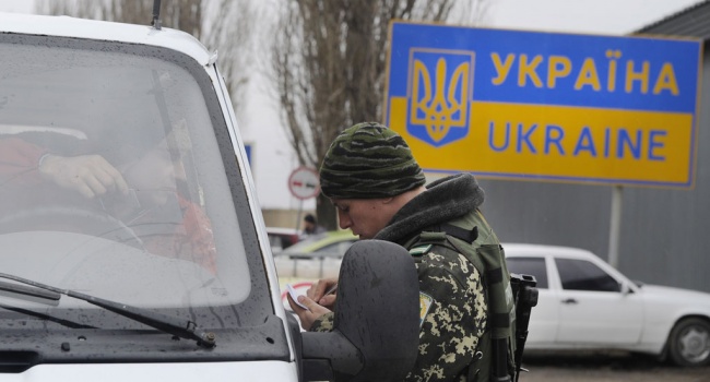 Россияне боятся украинский «безвиз» и пятой колонны в аннексированном Крыму Россияне боятся украинский «безвиз» и пятой колонны в аннексированном Крыму