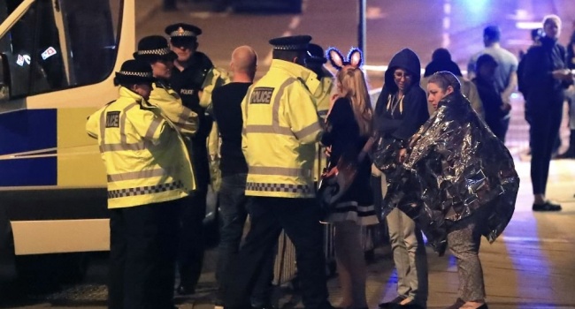 Последние данные о взрыве на стадионе в Манчестере: погибли не менее 19 человек