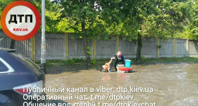 Потоп в Киеве: фоторепортаж