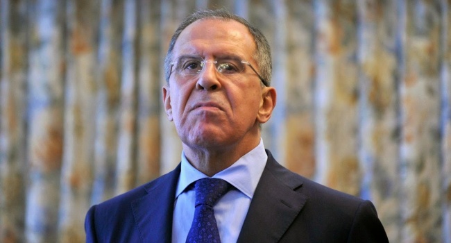 Кремль відповість дзеркально на введення віз для росіян в Україні