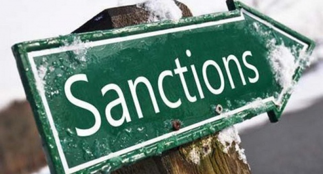 Россия на грани катастрофы: эксперт рассказал, как санкции Запада «воспитывают» Путина 