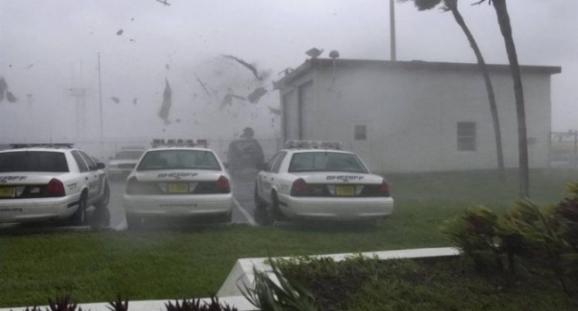 На южное побережье США обрушился смертельный шторм