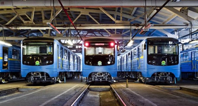 У Києві пояснили, коли на Виноградарі запустять дві нові станції метро