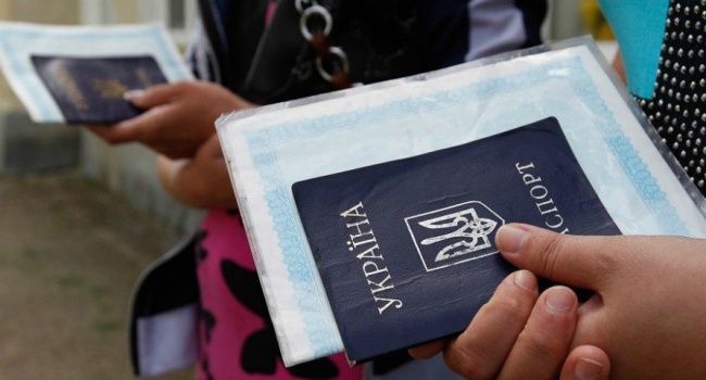 Польща прийняла понад 1,8  мільйона переселенців з України – Євродепутат 