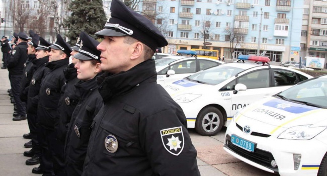 Князев: в некоторых городах Украины появились полицейские детективы