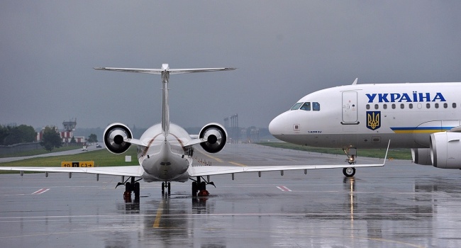 Львовский аэропорт и аэропорт Борисполь продадут частным лицам