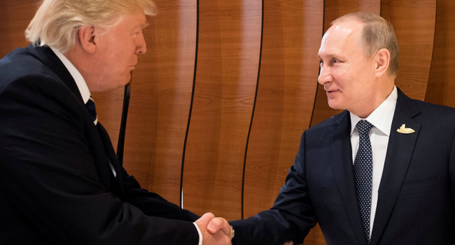 «Встреча века»: появились первые совместные снимки Трампа и Путина