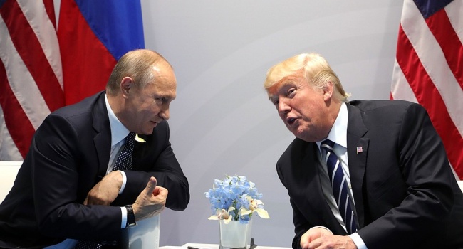 Эксперт: во время встречи с Путиным Трамп продемонстрировал доминантное поведение