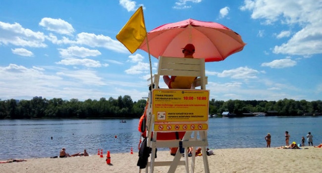 Киевский пляж «Веселка» открыт после масштабного обновления